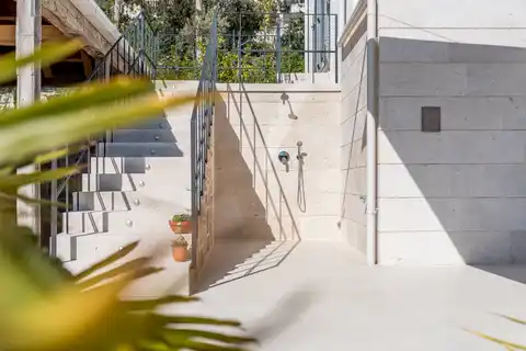 Brač, Milna - Villa moderna in prima fila sul mare, 264 m2