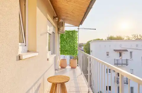 Zagreb, Maksimir - Dvosoban stan 45 m2 prvi najam