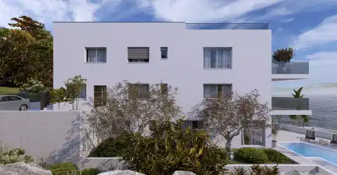 Trogir, Čiovo - Appartement de deux chambres en première ligne de mer