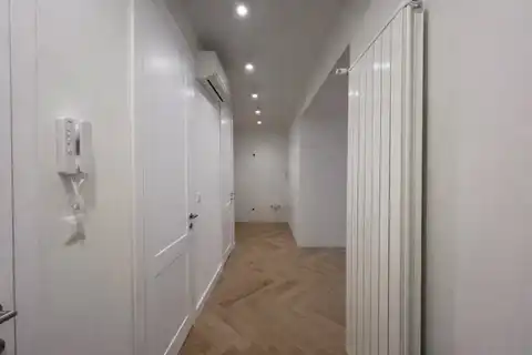 Zagreb, Mandaličina - renovated two-room apartment with a balcony