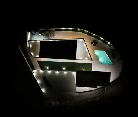 Split, Strožanac - Moderna vila s pogledom na more, bazenom i pomoćnim objektom 50 m2