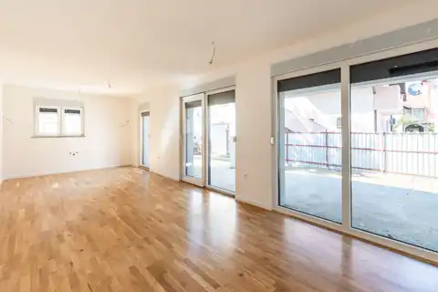 Zagreb, Rudeš - Moderna novoizgrađena kuća