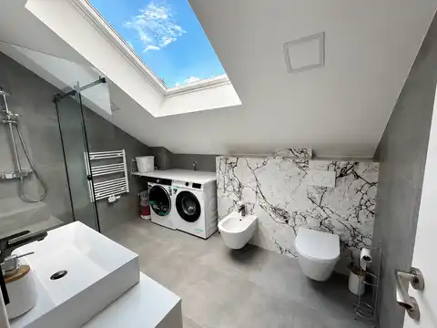 Zagreb, Maksimir– dvoetažni stan 80 m², 2SS, parking