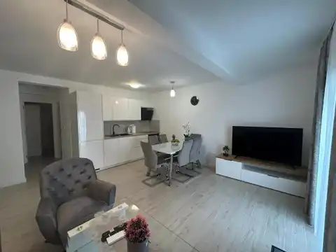 Split,Podstrana - Dvosoban stan sa vrtom