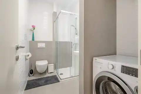 Split, Žnjan - Jednosoban stan sa loggiom i pogledom na more