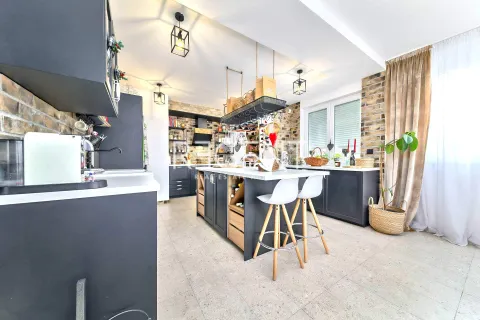 Záhreb, Gornji Bukovac - Moderný štvorizbový byt 172 m2
