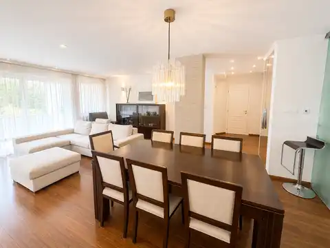 Záhreb, Medveščak – byt 150 m² na prenájom, 4 spálne, loggia, garáž