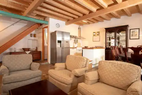 Hvar, Stari Grad – Kamena kuća u staroj jezgri grada