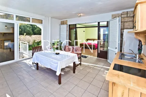 Hvar - Vila prvý rad pri mori
