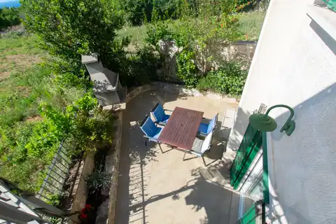 Brač, Mirca - kamenná vila s výhľadom na more, 300m2