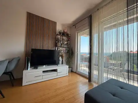 Split, Kila — Dvosobno stanovanje 66 m², balkon, garaža, novejša stavba