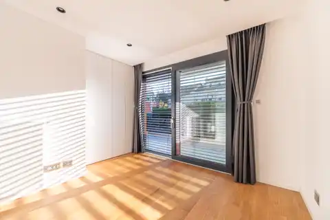 Загреб, Сребрняк – роскошная четырехкомнатная квартира