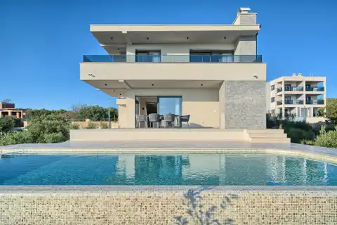 Primošten – Luxusná vila s infinity bazénom, 450 m2 novostavba