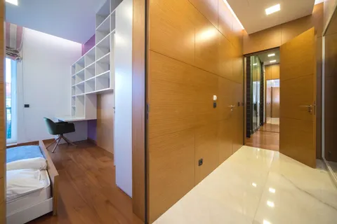 Zagreb, Centar - Luksuzan trosoban stan 76 m2 najam