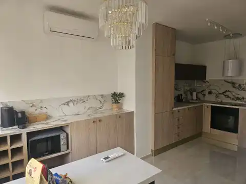 Zadar, Branimirova obala – trosoban stan blizu centra