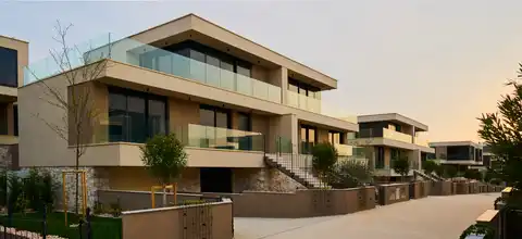Istria, Petram Resort – villa 280 m², vista mare, garage, ascensore