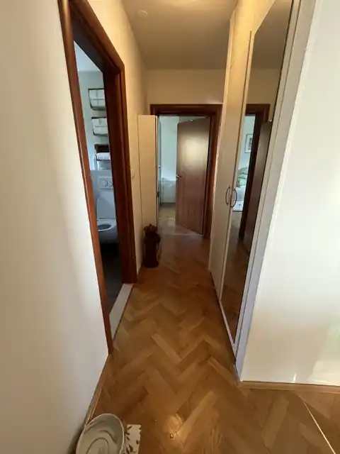 Solin, Sv. Kajo - Appartamento di tre stanze con loggia e vista mare