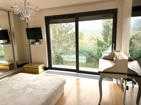 Záhřeb, Tuškanac - Luxusní vila v prestižní lokalitě 500 m2