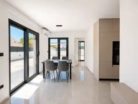 Brodarica, Šibenik 40,25 m², construction neuve, 2 chambres, cour, parking