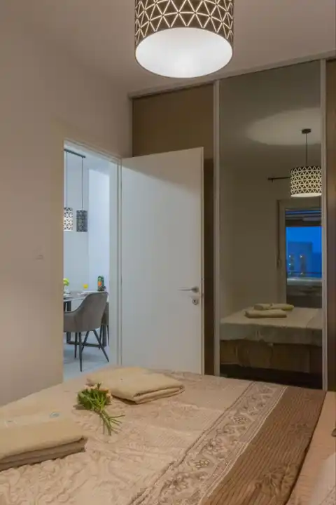Split, Žnjan - Dvosoban stan sa loggiom i jacuzzijem