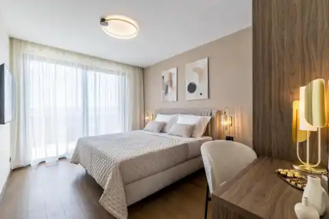 Dugi Rat - Vila 300 m², bazen, sauna ,pogled na more