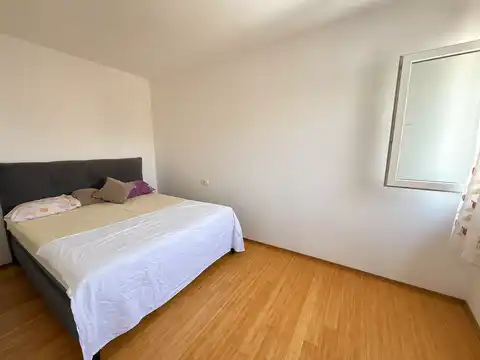 Split, Kila — Dvosobno stanovanje 66 m², balkon, garaža, novejša stavba