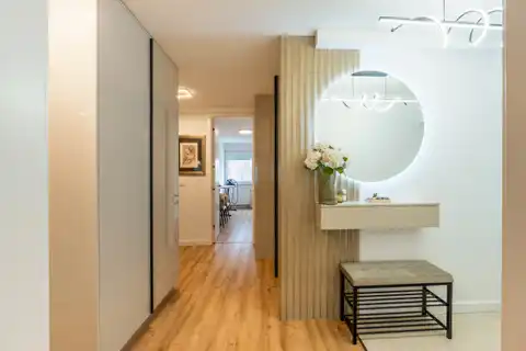 Zagreb, Malešnica - Moderan i potpuno renoviran trosoban stan