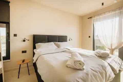 Istra, Tar – Moderna vila s bazenom u centru grada
