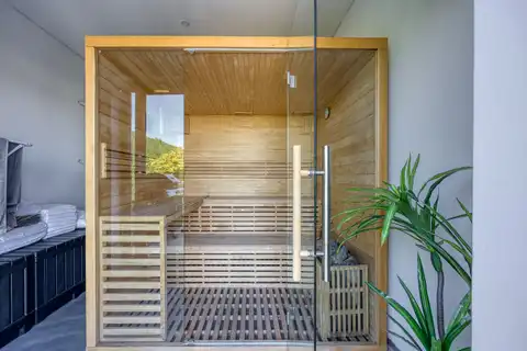 Istra, Buje - Vila sa bazenom, spa zonom i vrtom