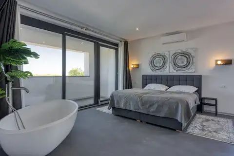Istra, Buje - Vila sa bazenom, spa zonom i vrtom