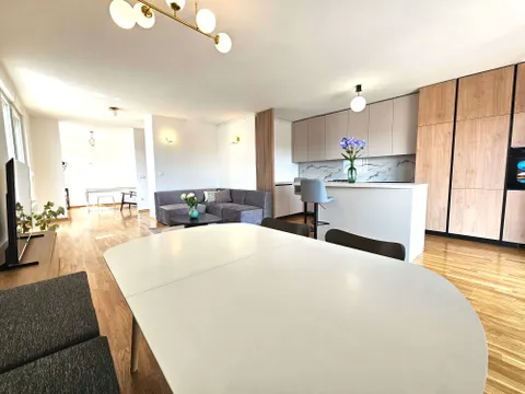 Zagabria, Pantovčak - Appartamento di quattro locali con terrazza + garage 118 m2, Primo affitto