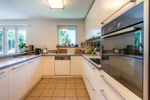 Zagreb, Šestine - obiteljska kuća sa predivnim vrtom