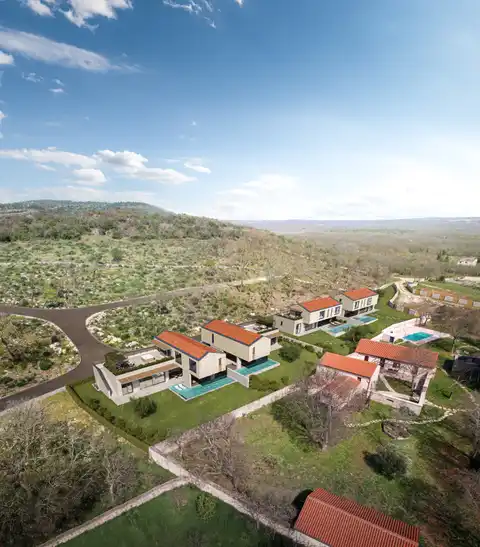 Bale - villa moderne de luxe avec piscine et terrasse sur le toit