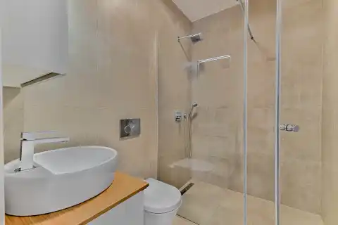 Zagreb, Ban Centar – Trosoban stan 131 m2