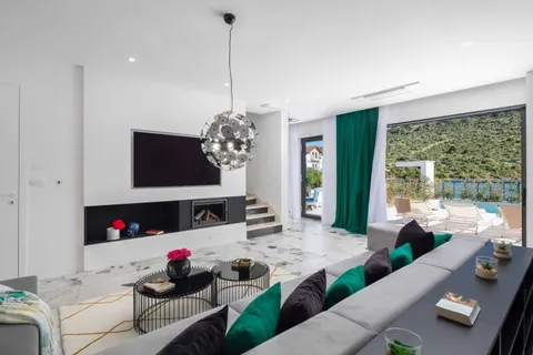 Rogoznica – Villa di lusso di 200 m2 sul mare