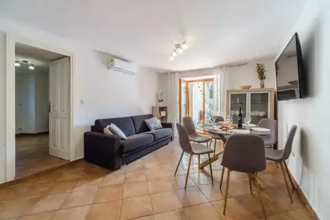 Brač, Sutivan - Kamena kuća