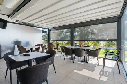 Zadar, Turanj – Luksuzna vila s apartmanima, prvi red do mora