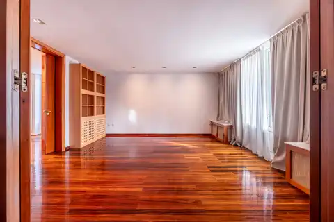 Zagreb, Šestine - Jedinstvena kuća s bazenom i velikim vrtom