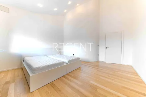 Záhreb, Lašćina - Krásna vila 310 m2, prenájom