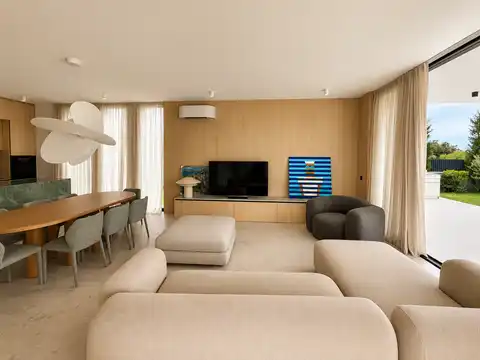 Turanj, Vila 180 m²— grijani bazen, pogled na more, 350 m od plaže