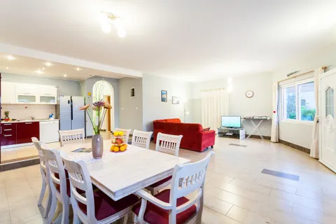 Ostrov Korčula – Okouzlující vila v zátoce s bazénem 460 m2