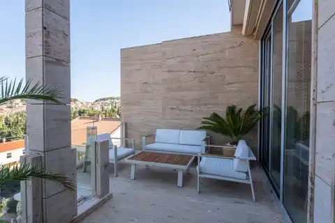 Dubrovnik - Wyjątkowy penthouse z basenami w pięknym Dubrowniku