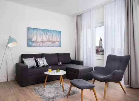 Trogir, centar - Dvosoban stan sa prekrasnim pogledom i loggiom