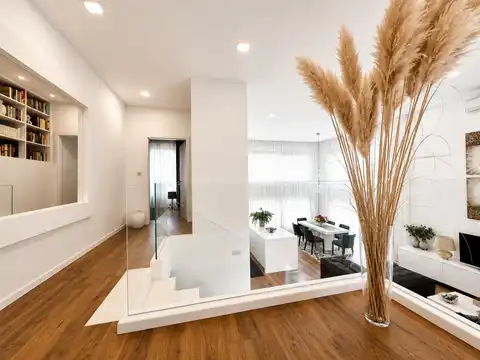 Dům 370 m², Maksimir — 4 ložnice, zahrada, garáž