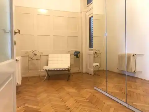 Zagabria, Città Bassa - elegante appartamento di tre stanze 130m2 in affitto