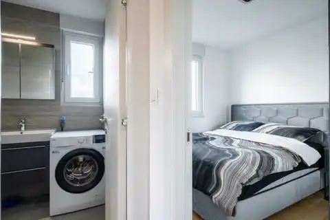 Split, Mejaši - Einzimmerwohnung mit Terrasse und Außenstellplatz