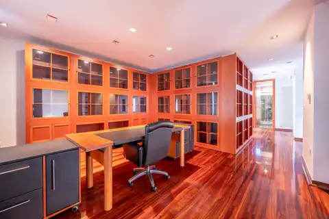 Zagreb, Šestine - Jedinstvena kuća s bazenom i velikim vrtom