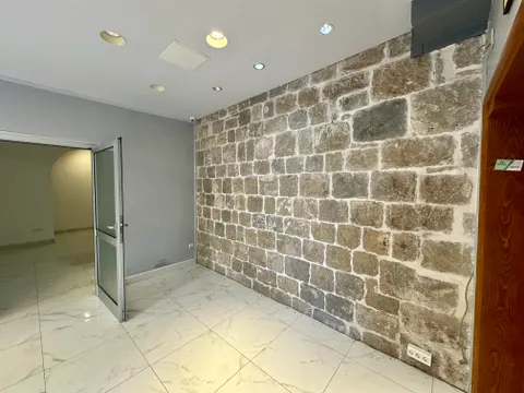 Split, centar - poslovni prostor za razne namjene 137 m2