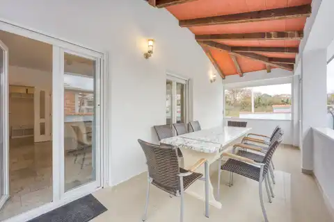 Parenzo, Vežnaveri – casa con due appartamenti