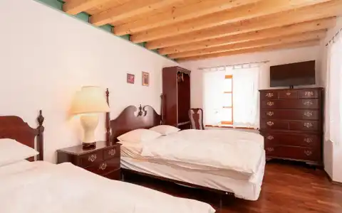 Hvar, Stari Grad – Kamena kuća u staroj jezgri grada